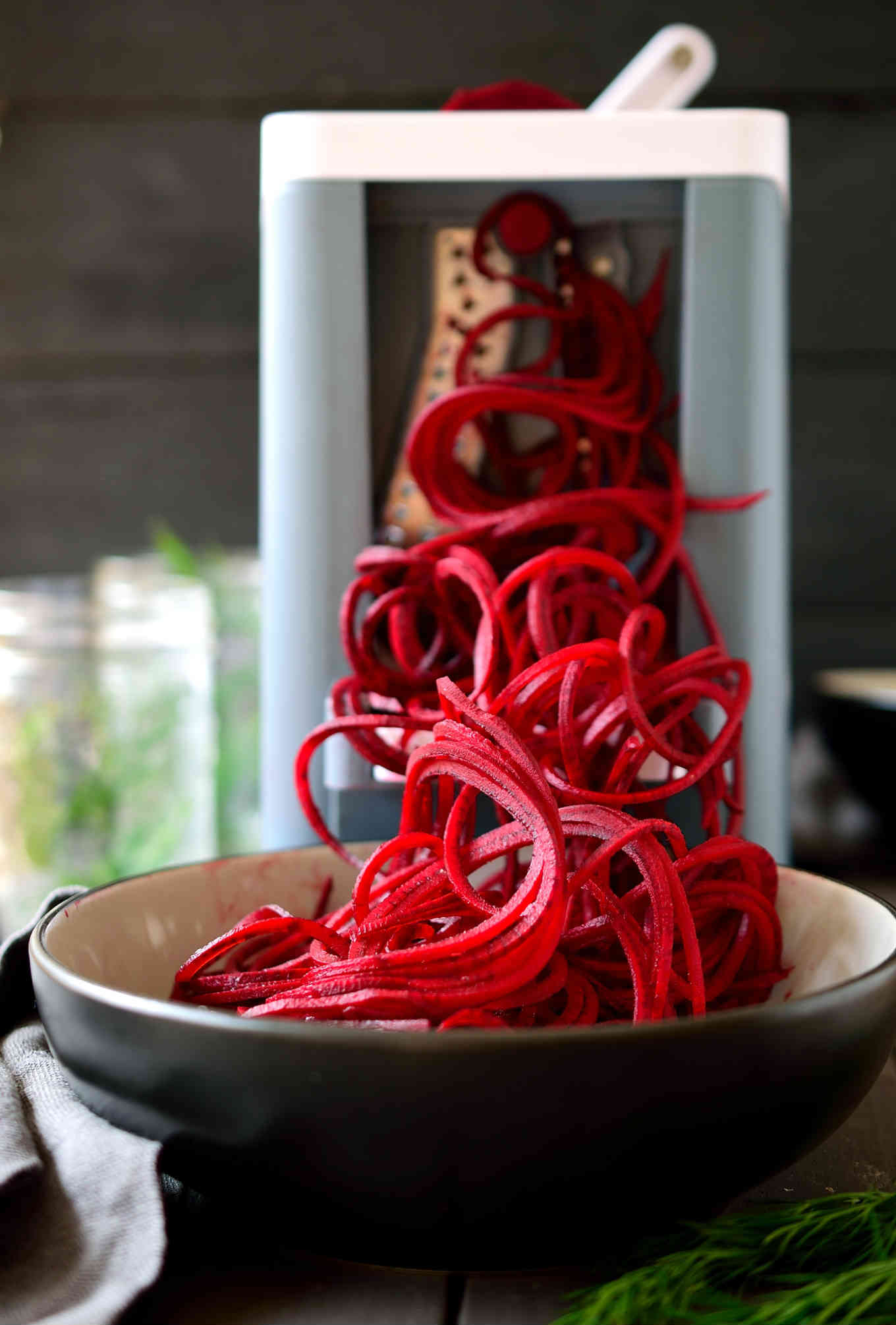 Spiralized fermented beets are an amazingly versatile condiment that’s stupid easy to make and incredibly flavourful. All you need are beets, salt, dill and time to get these delicious sweet and sour beet noodles that you can use in salads, sandwiched, Buddha bowls, avocado toast and much more!