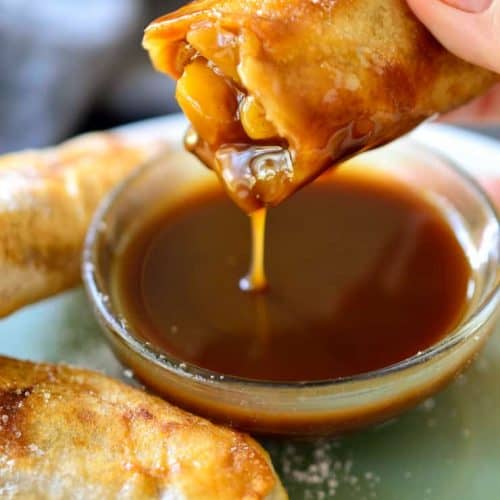 This recipe for vegan apple pie egg rolls is an easy dessert for vegans with a sweet tooth. A simple apple-cinnamon filling wrapped inside spring roll wrappers and served with an addictive two-ingredient vegan caramel sauce. Great for an occasional sweet treat!